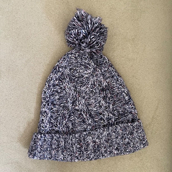 J Crew Woman's Knitted Beanie Hat & Mittens w/Fringe. Black/White. One Size - Picture 2 of 5